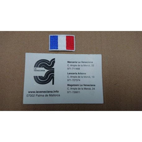 APLICACION MINI BANDERA FRANCIA APROX 3*2 CM TERMOADHESIVA
