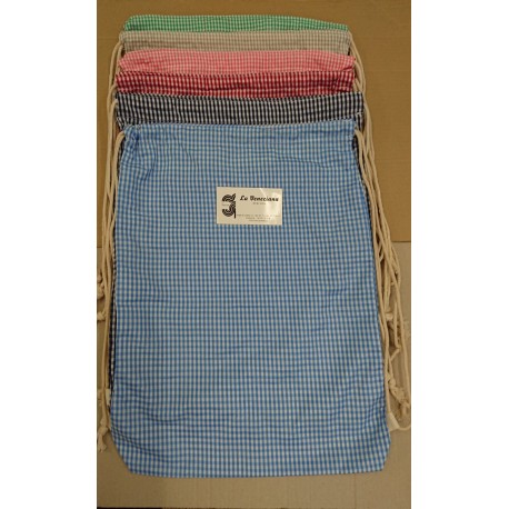 BOLSA MOCHILA DE VICHY  DE TELA APROX 34*46 CM