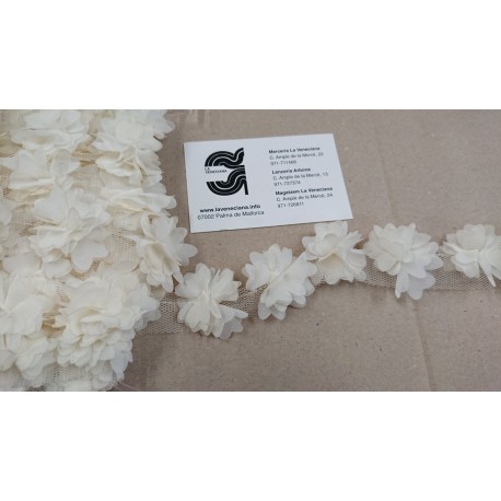 TIRA FLORES ORGANZA 30 MM