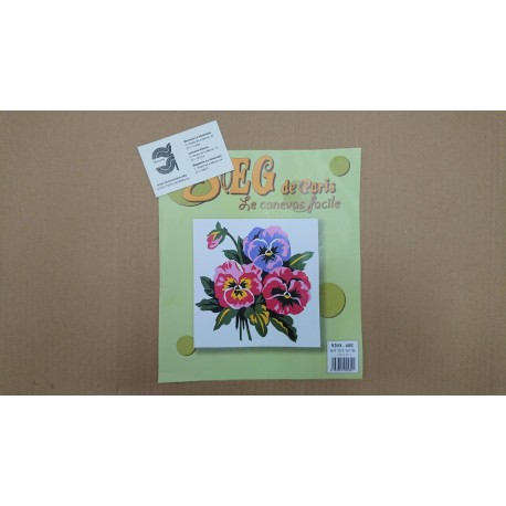 KIT FLORES DE MEDIO PUNTO 20*20 CM CONTIENE AGUJA E HILOS