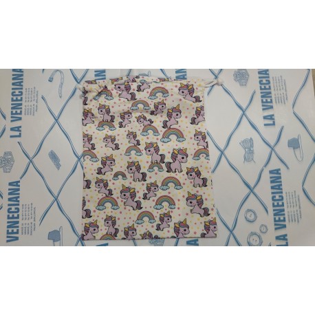 BOLSA MERIENDA UNICORNIOS  HIDRÓFUGA DE 23*29 CM  100% POLIESTER