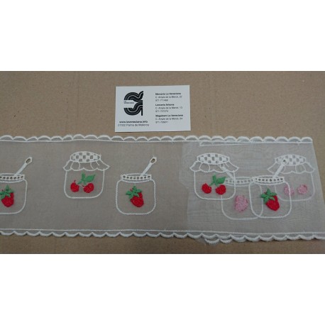 TIRA BORDADA ENTREDOS 10 CM FRESAS Y CIRUELAS