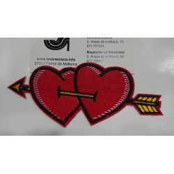 APLICACION CORAZONES CON FLECHA APROX. 12*5 CM TERMOADHESIVA