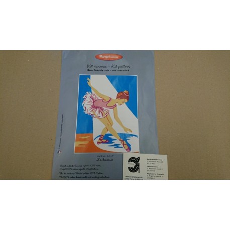 KIT CAÑAMAZO 25*25  BAILARINA CONTIENE AGUJA E HILOS