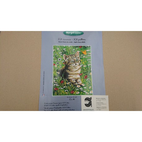 KIT CAÑAMAZO  GATO 25*25 CM CONTIENE AGUJA E HILOS
