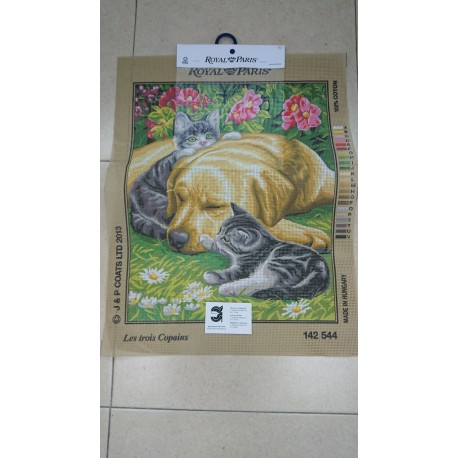 CAÑAMAZO GATITOS Y PERRO DE MEDIO PUNTO 47.5*37 CM