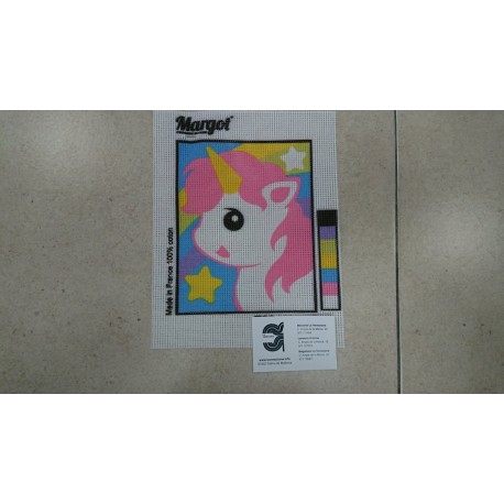 KIT CAÑAMAZO  UNICORNIO 25*25   CONTIENE AGUJA E HILOS