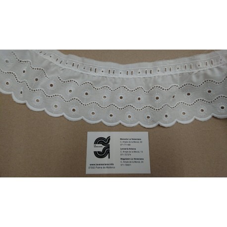 TIRA BORDADA FRUNCIDA 9 CM  40% ALG 60% POL