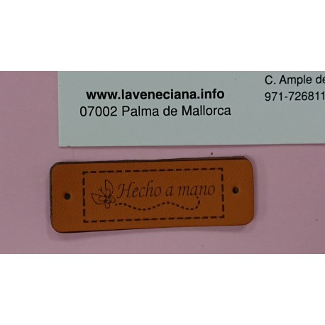 ETIQUETA 'HECHO A MANO' COSER POLIPIEL 4.5*1.5 CM