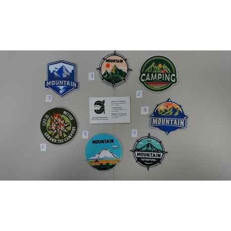 APLICACION MOUNTAIN CAMPING APROX 8*8 CM TERMOADHESIVA