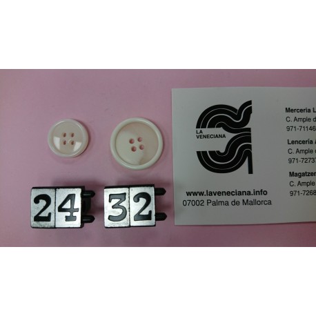 BOTON FANTASIA PASTA 4 AGUJEROS